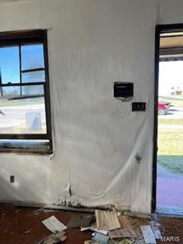 5300 Bermuda Drive, Normandy, MO 63121