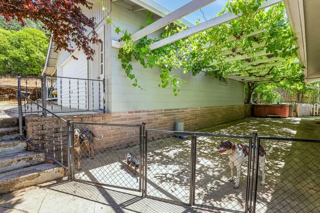 457 Russell Rd, San Andreas, CA 95249