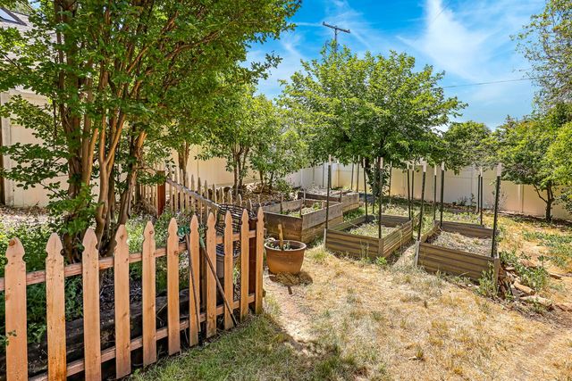 457 Russell Rd, San Andreas, CA 95249