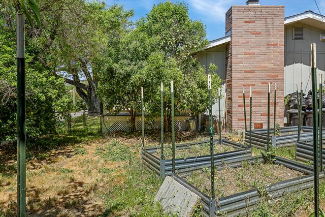 457 Russell Rd, San Andreas, CA 95249