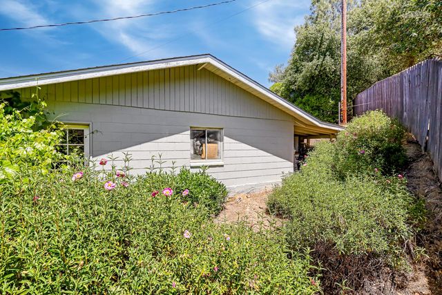 457 Russell Rd, San Andreas, CA 95249