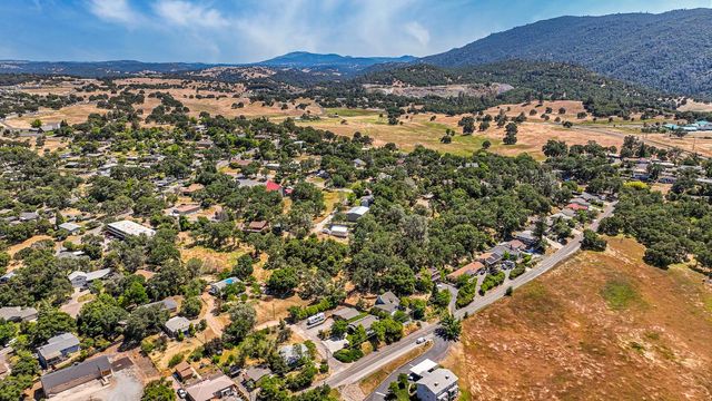 457 Russell Rd, San Andreas, CA 95249