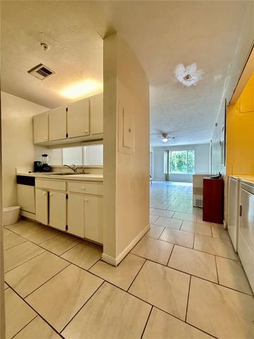 3800 SW 20TH AVENUE 207, Gainesville, FL 32607