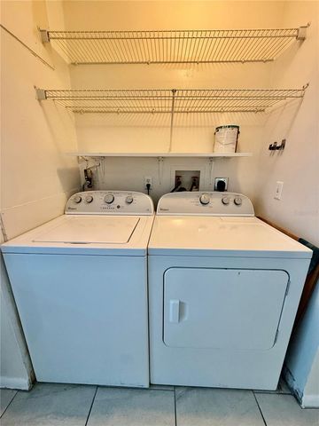 3800 SW 20TH AVENUE 207, Gainesville, FL 32607