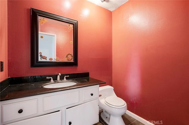 321 Avenue 12, Lake Elsinore, CA 92530
