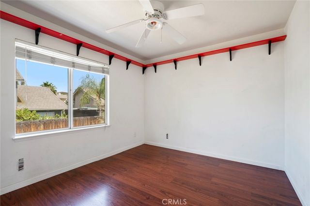 321 Avenue 12, Lake Elsinore, CA 92530