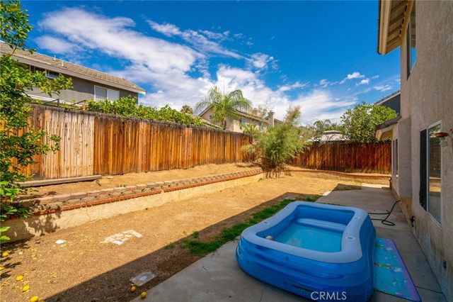 321 Avenue 12, Lake Elsinore, CA 92530