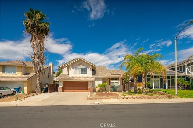 321 Avenue 12, Lake Elsinore, CA 92530