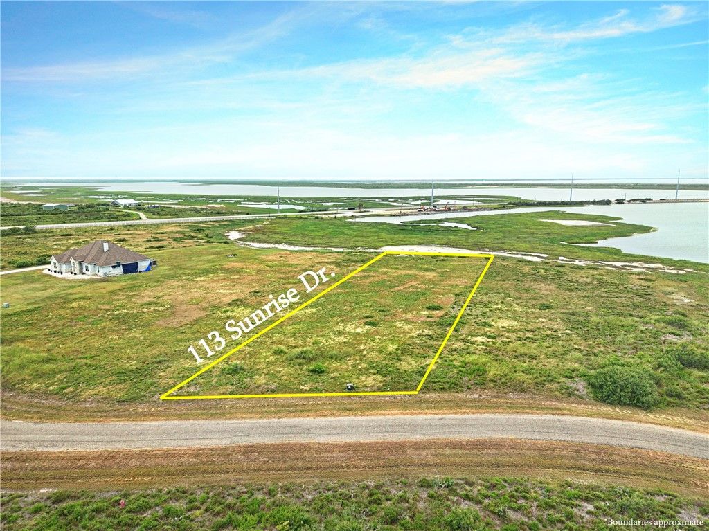 113 Sunrise Dr, Rockport, TX 78382 — photo 4