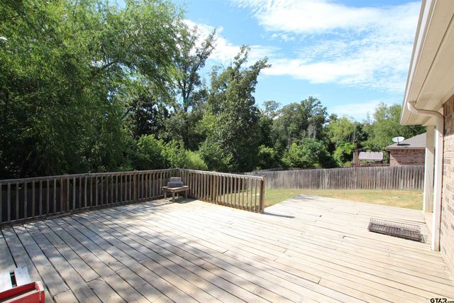 203 Mission Crest, Lindale, TX 75771