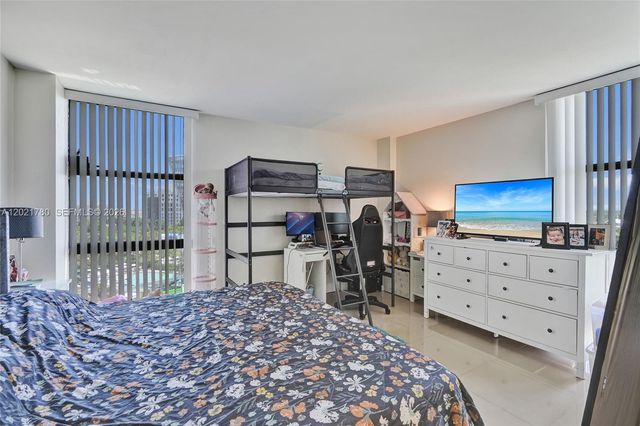 20335 W Country Club Dr 809, Aventura, FL 33180