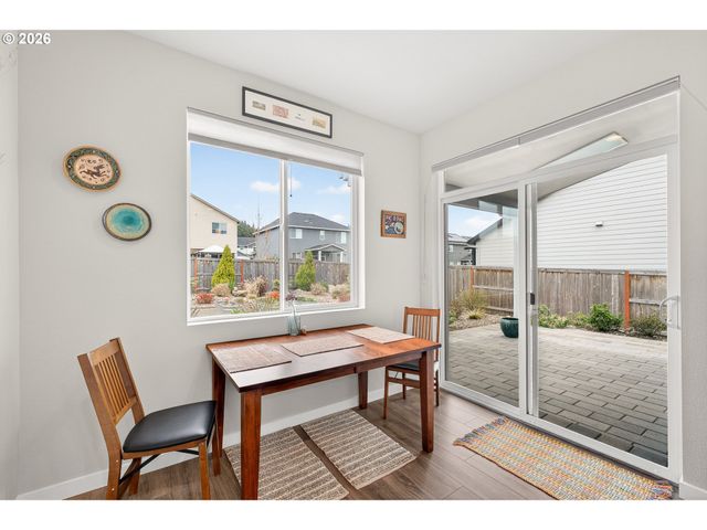 262 W 17TH St, Lafayette, OR 97127