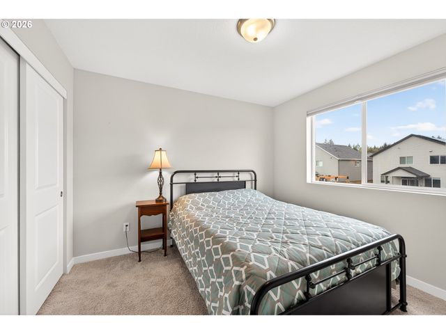 262 W 17TH St, Lafayette, OR 97127