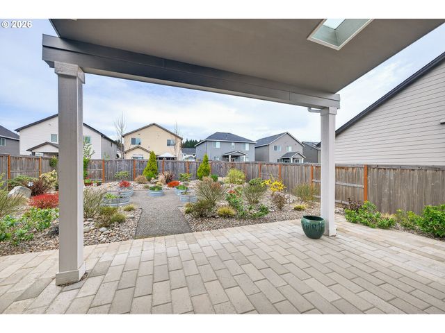 262 W 17TH St, Lafayette, OR 97127