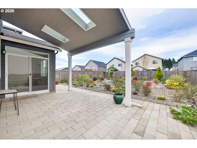 262 W 17TH St, Lafayette, OR 97127
