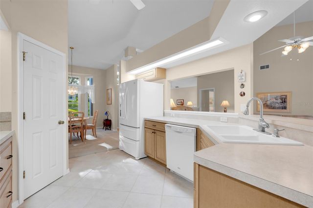 8850 SPYGLASS LOOP, Clermont, FL 34711