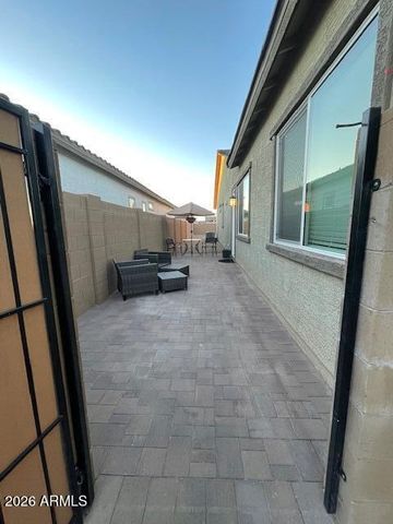 9625 W MONTEREY Way B, Phoenix, AZ 85037