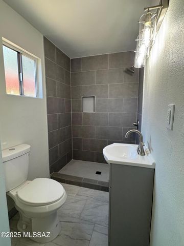 220 E Kolver Street, Nogales, AZ 85621