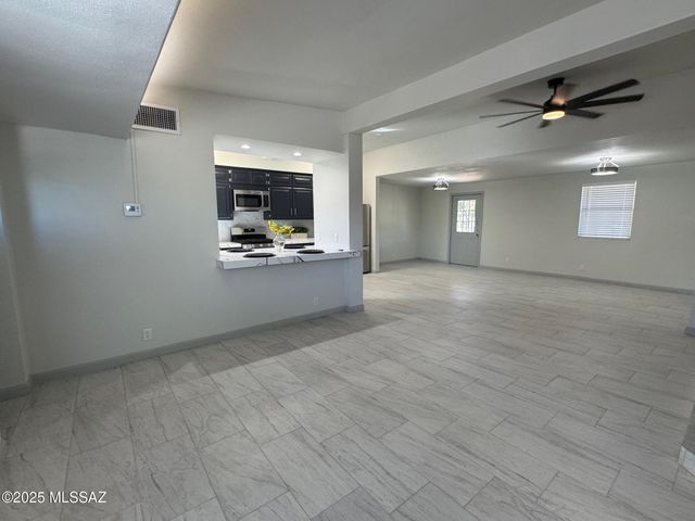 220 E Kolver Street, Nogales, AZ 85621