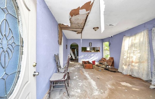 425 Genoa Red Bluff Road, Houston, TX 77034