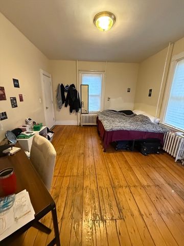 10 Eldora St, Boston, MA 02120