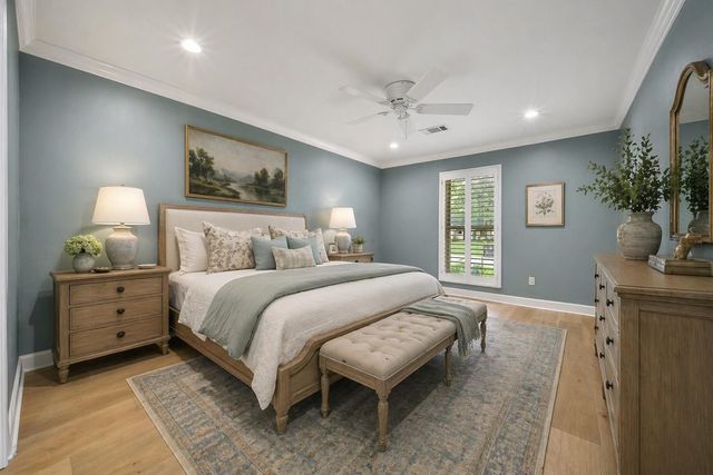 1034 Thornton Road, Houston, TX 77018