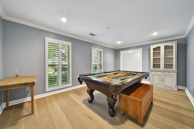 1034 Thornton Road, Houston, TX 77018