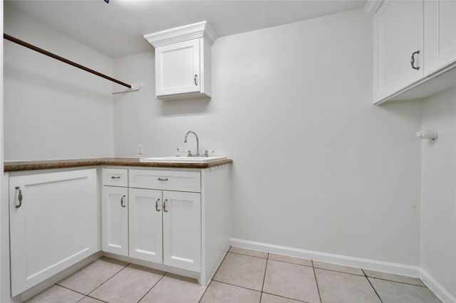 1034 Thornton Road, Houston, TX 77018