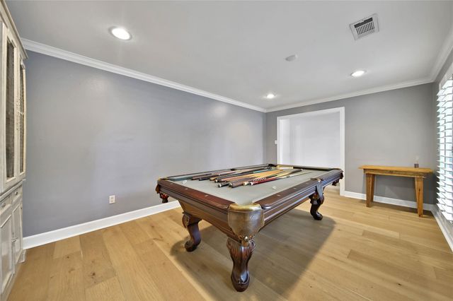 1034 Thornton Road, Houston, TX 77018