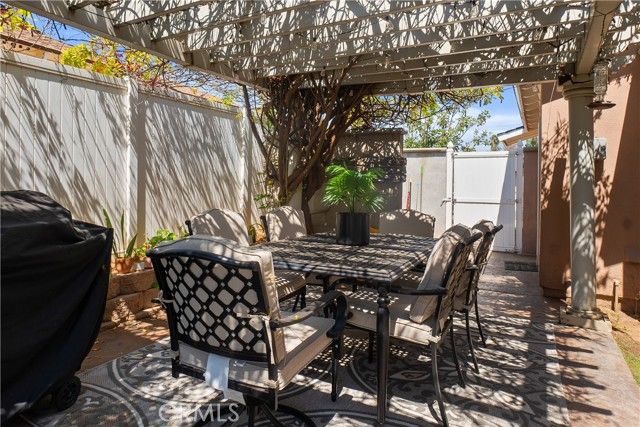 5220 Marengo Ct., Riverside, CA 92505