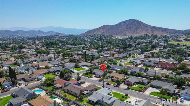 5220 Marengo Ct., Riverside, CA 92505