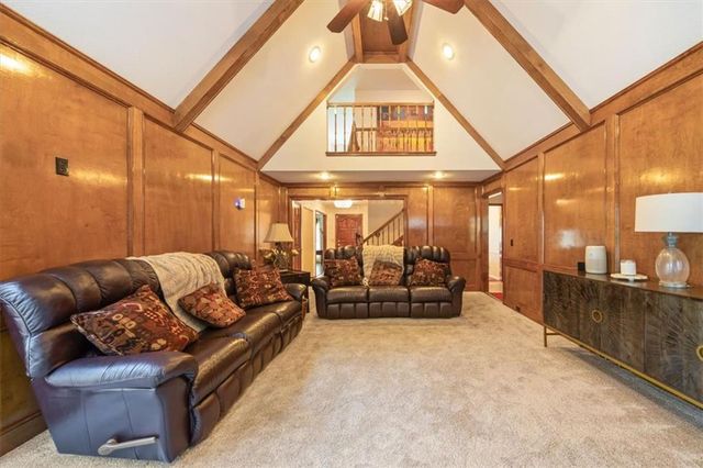 11600 W 109TH Street, Overland Park, KS 66210