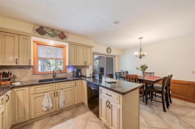 11600 W 109TH Street, Overland Park, KS 66210