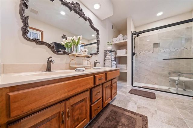 11600 W 109TH Street, Overland Park, KS 66210