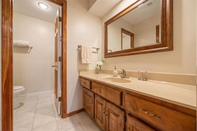 11600 W 109TH Street, Overland Park, KS 66210