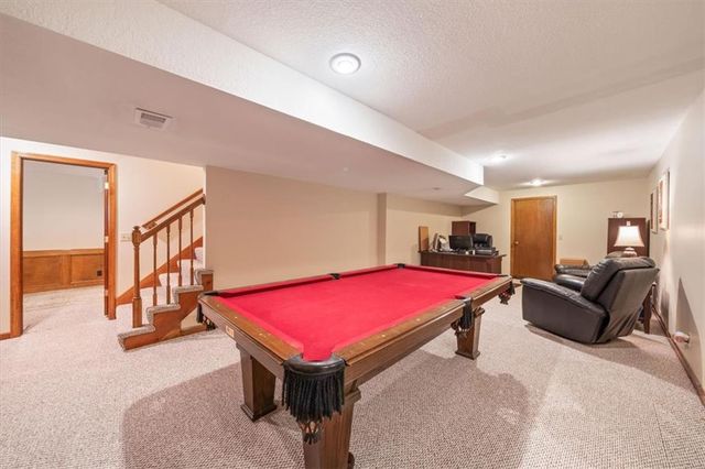 11600 W 109TH Street, Overland Park, KS 66210