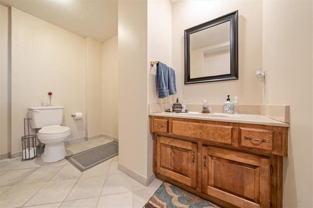 11600 W 109TH Street, Overland Park, KS 66210