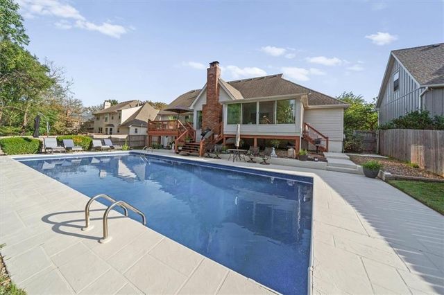 11600 W 109TH Street, Overland Park, KS 66210