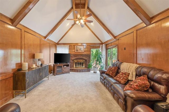 11600 W 109TH Street, Overland Park, KS 66210
