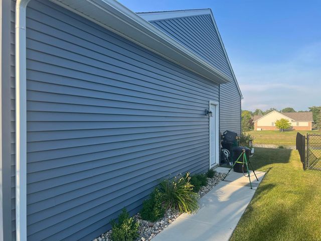 70354 Sunny Brook Lane Lane, Richmond, MI 48062