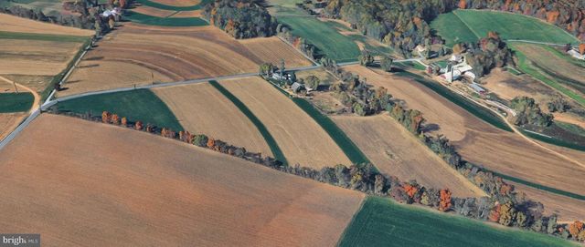 749 HILLDALE RD, Holtwood, PA 17532