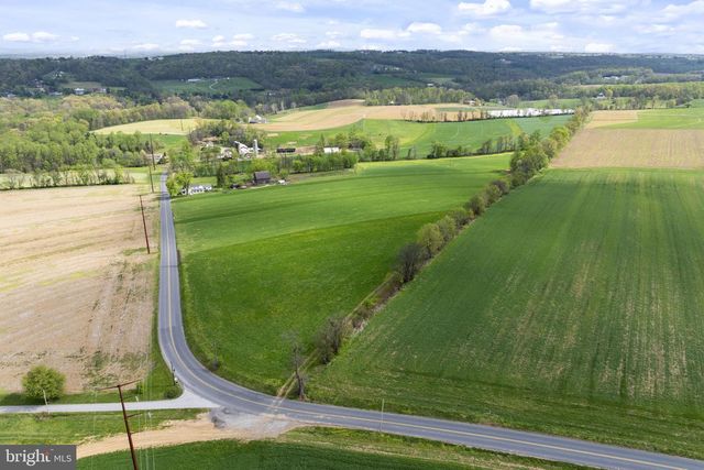 749 HILLDALE RD, Holtwood, PA 17532