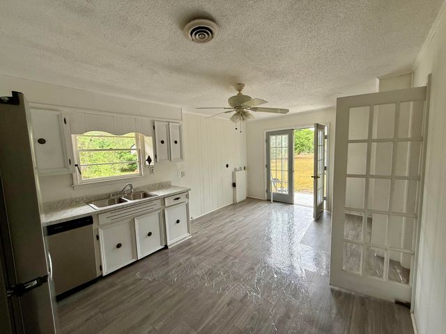517 Winningham Road, Orangeburg, SC 29118