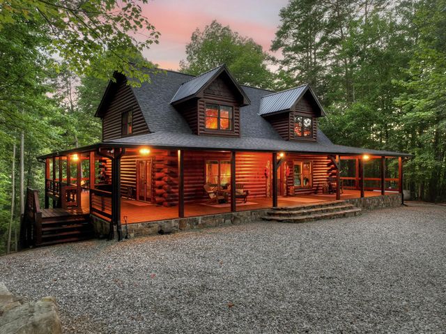 303 Major Ridge Road, Blue Ridge, GA 30513
