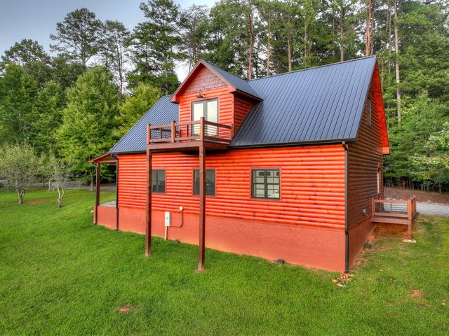 303 Major Ridge Road, Blue Ridge, GA 30513