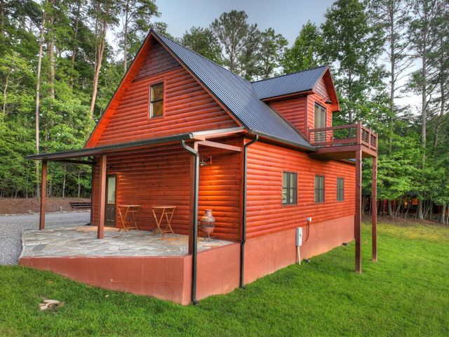 303 Major Ridge Road, Blue Ridge, GA 30513