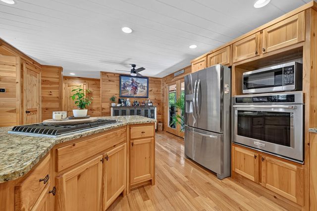 303 Major Ridge Road, Blue Ridge, GA 30513