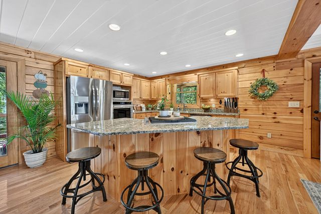 303 Major Ridge Road, Blue Ridge, GA 30513