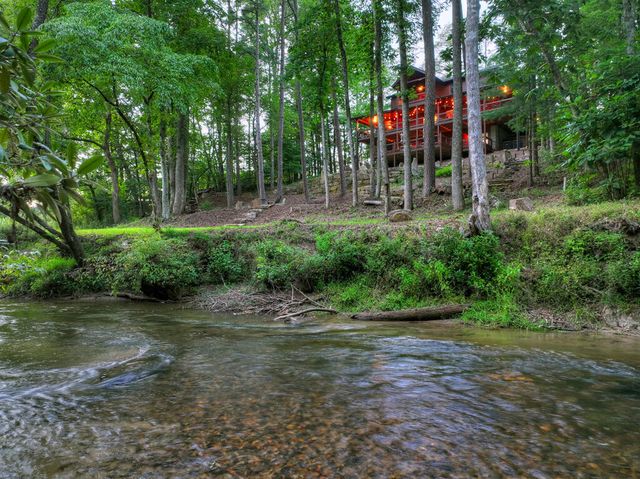 303 Major Ridge Road, Blue Ridge, GA 30513