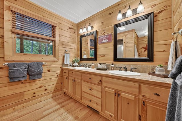 303 Major Ridge Road, Blue Ridge, GA 30513